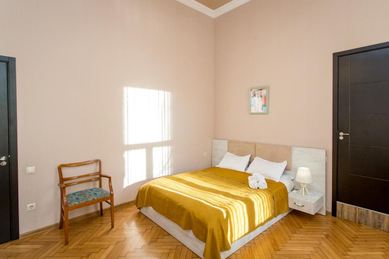 Hb Apartments Mari Brose Tbilisi Exterior foto